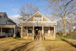 610 N Poplar St, Florence, AL 35630