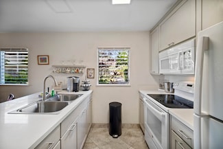 525 Aleka Loop Unit K8, Kapaa, HI 96746