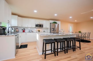 11933 S Topeka Ave, Carbondale, KS 66414