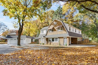 713 N Shore Dr, Holland, MI 49424