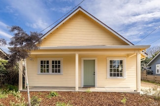 158 N Sanderson Way, Fort Bragg, CA 95437