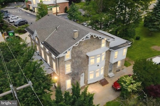 559 Righter St, Philadelphia, PA 19128