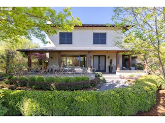 570 Toms Dr, Hood River, OR 97031