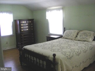 509 Ridley Cir, Morton, PA 19070