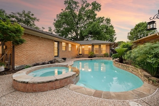 9306 Ferndale Rd, Dallas, TX 75238