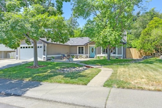 103 Mesquite Ct, Folsom, CA 95630