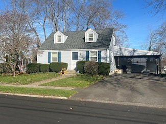 49 Damson Ln, Naugatuck, CT 06770