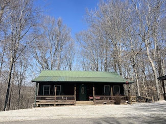 164 Kangaroo Ridge Rd, Byrdstown, TN 38549