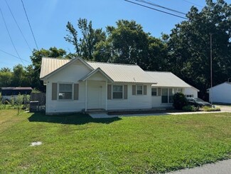 203 S Collins St, Tullahoma, TN 37388