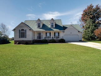 95 Hobby Cir, McMinnville, TN 37110