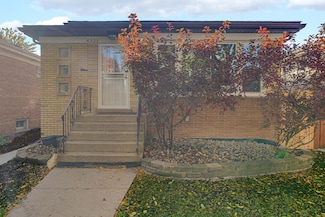 4321 W Augusta Blvd, Chicago, IL 60651