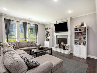 13755 NW 75th St, Kansas City, MO 64152