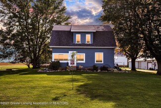 2079 W Hayes Rd, Ithaca, MI 48847