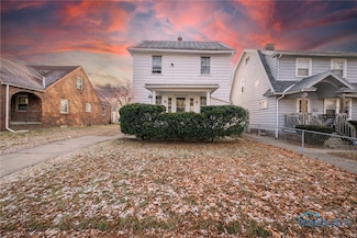 824 Parkside Blvd, Toledo, OH 43607