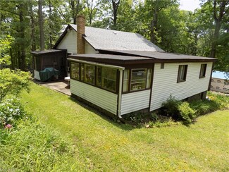 26996 Hammock Ln, Freeport, OH 43973
