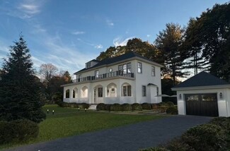 3 Foxcroft Rd, Winchester, MA 01890