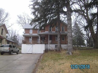2703 Thinnes St, Cross Plains, WI 53528