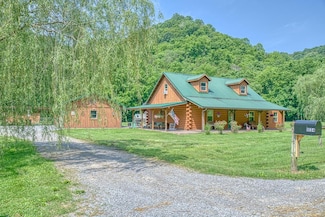 1034 Gaw Branch Rd, Gainesboro, TN 38562