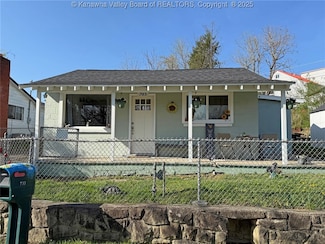 703 Serene Dr, Charleston, WV 25311