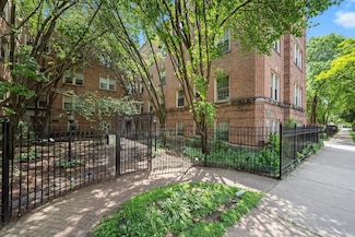 837 E 52nd St Unit 3, Chicago, IL 60615