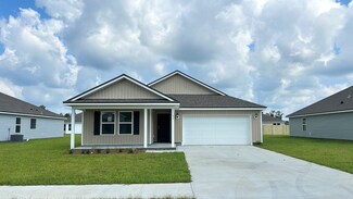 32 Brighton Dr, Crawfordville, FL 32327