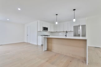 31 Autumn Ln Unit 21, Raymond, NH 03077