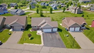1756 34th St NE, Sauk Rapids, MN 56379