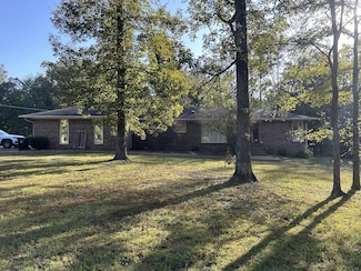 841 Asbury Dr, New Johnsonville, TN 37134