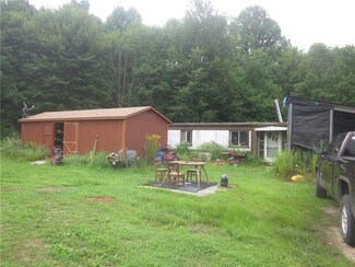 44 We the People Ln, Mercer, PA 16137