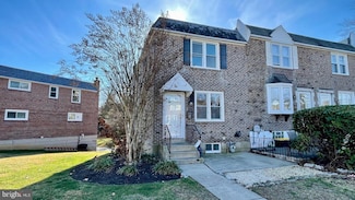 5358 Delmar Dr, Clifton Heights, PA 19018