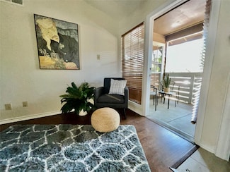 3611 W Northgate Dr Unit 220, Irving, TX 75062