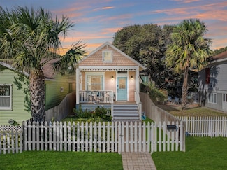1308 Avenue M 1 2, Galveston, TX 77550