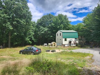 528 Sebago Rd, Naples, ME 04055