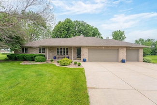 2893 Woodhaven Cir, de Pere, WI 54115
