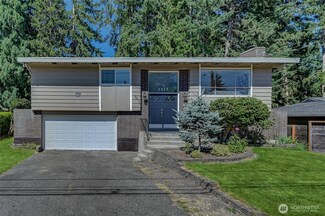 2513 165th Ave NE, Bellevue, WA 98008