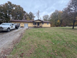354 Knots Landing Ln, Oneida, TN 37841