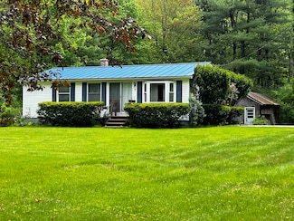29 Oak Hill Rd, Hinsdale, NH 03451