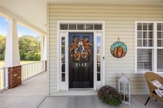 8168 McClanahan Dr, Browns Summit, NC 27214