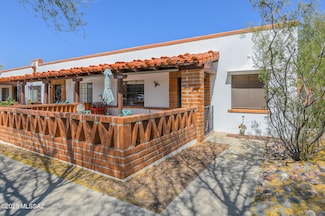 233 S Paseo Tierra Unit D, Green Valley, AZ 85614