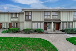 9930 Karmont Ave, South Gate, CA 90280