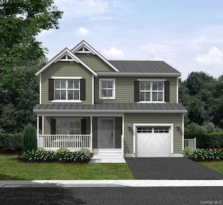 120 4th St, Saint James, NY 11780