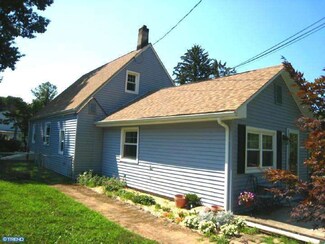 3 Harrison Ave, Titusville, NJ 08560