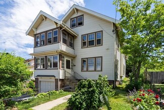 240/42 Southern Artery, Quincy, MA 02169