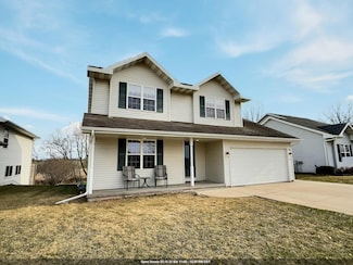 3238 Bellfield Dr, Oshkosh, WI 54904