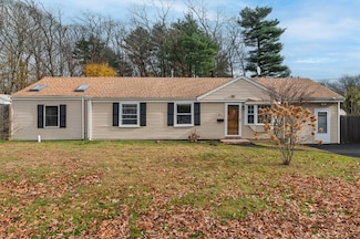 92 Mercury St, Weymouth, MA 02188