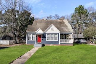 703 Broad St, Columbia, MS 39429
