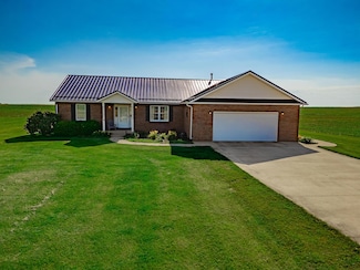 11090 State Route 38 NE, Bloomingburg, OH 43106