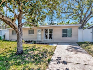 2127 Alemanda Dr, Clearwater, FL 33764