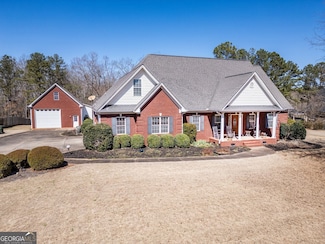 212 Willow Ridge Ln, Jackson, GA 30233
