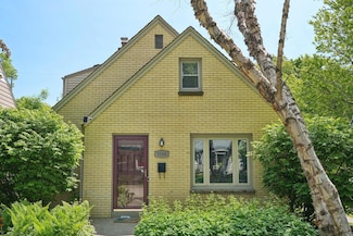 3166 N 79th St, Milwaukee, WI 53222